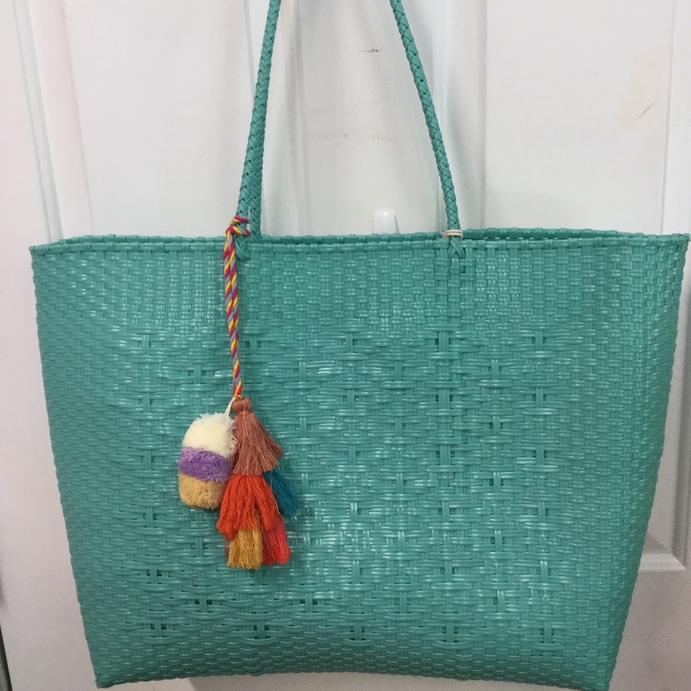 NWT Shelby Diamond Turquoise. Ag